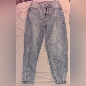 American Eagle 90s mom jeans size 0